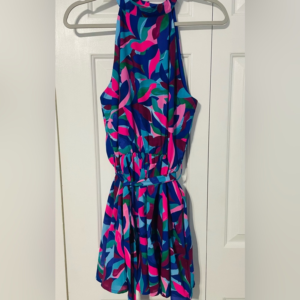 She&Sky Geo Leaf Print Halter Style Romper-Purple. Size L